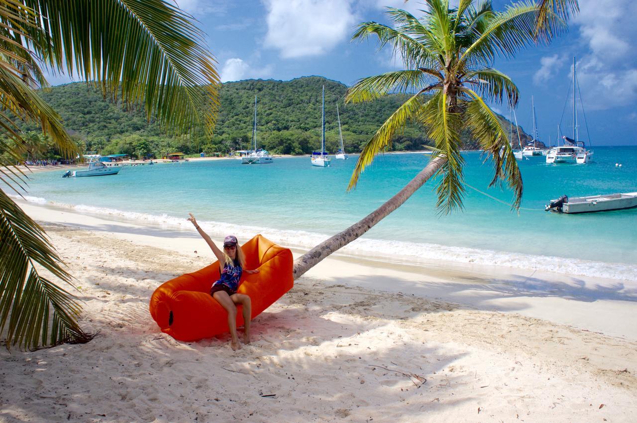 Готель Salt Whistle Bay Retreat Mayreau Island Екстер'єр фото