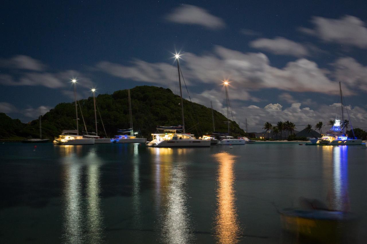 Готель Salt Whistle Bay Retreat Mayreau Island Екстер'єр фото