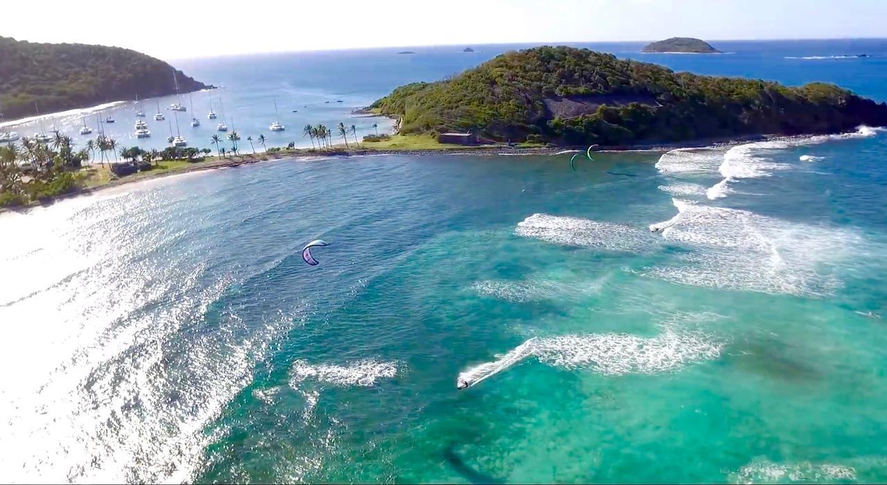 Готель Salt Whistle Bay Retreat Mayreau Island Екстер'єр фото