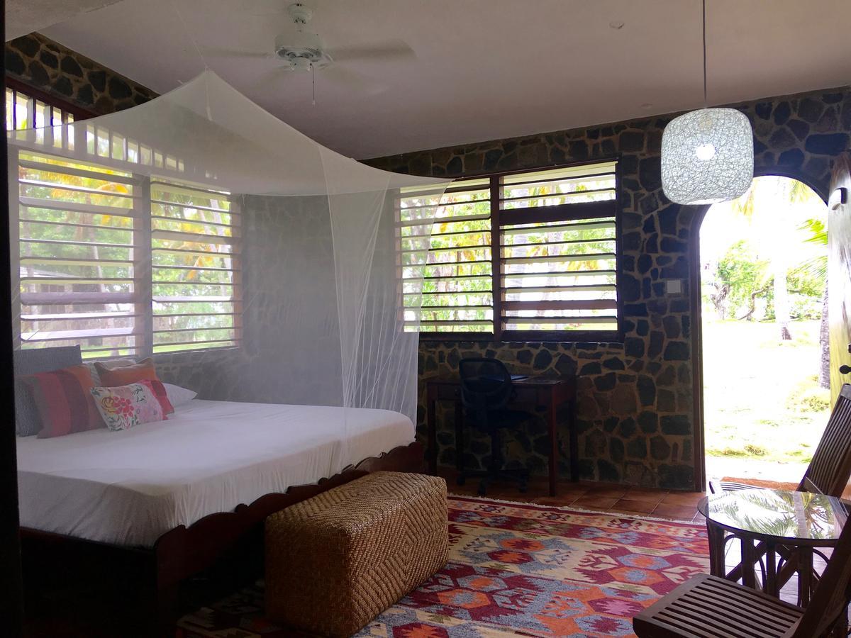 Готель Salt Whistle Bay Retreat Mayreau Island Екстер'єр фото